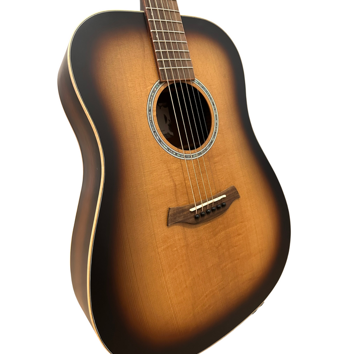 Baton Rouge TLA/D Custom Dreadnought-Akustikgitarre aus massiver Fichte 3791